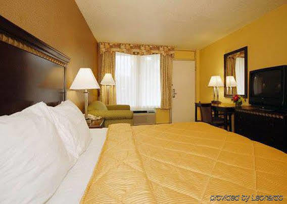 Red Roof Inn Evergreen Pokój zdjęcie
